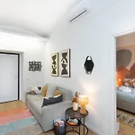Vic House By In * 로마